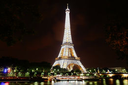 Free Eiffel Tower Photo